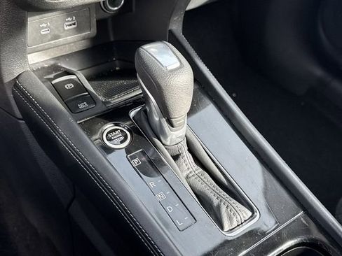 Used 2024 Nissan Kicks SV image 15