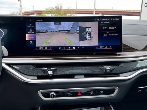 Used 2026 BMW X7 xDrive40i AWD/4WD image 23