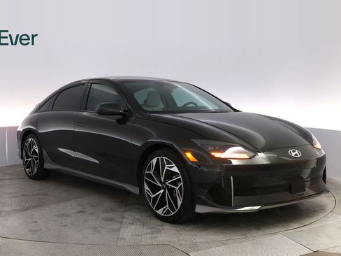 Used 2023 Hyundai Ioniq 6 Limited image 13