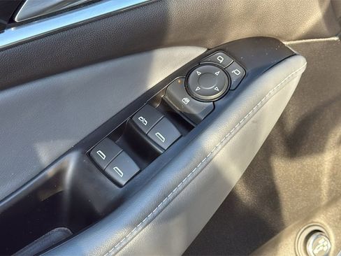 Used 2023 Buick Enclave Essence w/ Experience Buick Package image 10