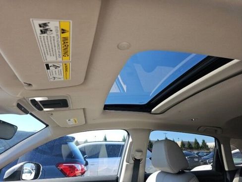 Used 2025 Honda HR-V EX-L image 5