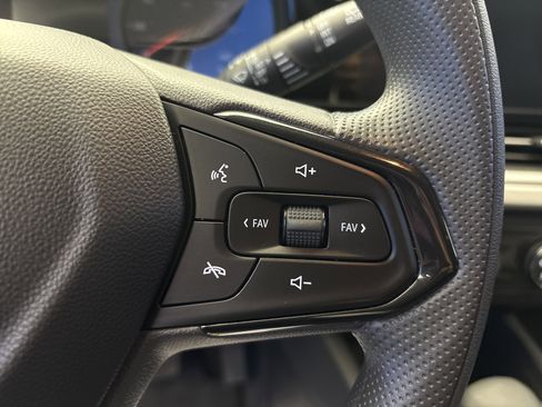 Used 2024 Chevrolet Trax LS image 15