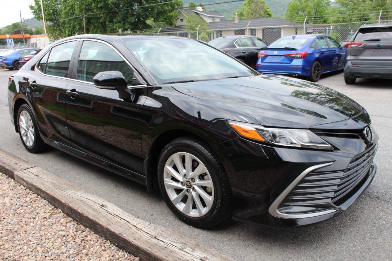 Used 2024 Toyota Camry LE w/ Cold Weather Package AWD/4WD image 5