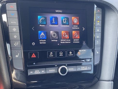 Certified 2025 INFINITI QX50 Luxe image 19