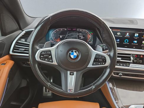 Used 2022 BMW X5 xDrive40i w/ M Sport Package AWD/4WD image 18