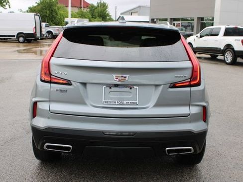 Used 2024 Cadillac XT4 Premium Luxury FWD image 6