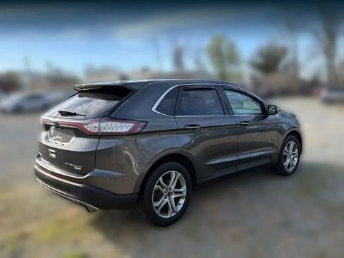 Used 2017 Ford Edge Titanium FWD image 13