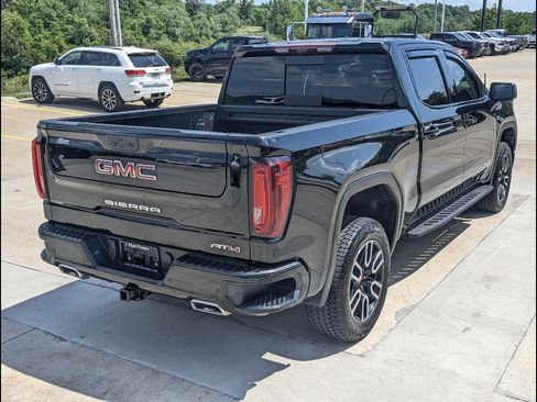 Used 2025 GMC Sierra 1500 AT4 w/ AT4 Premium Package AWD/4WD image 7