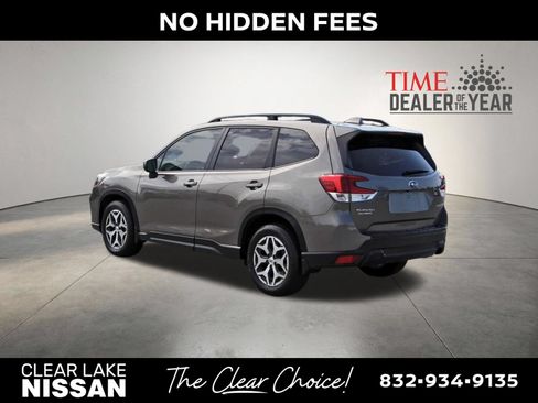 Used 2020 Subaru Forester Premium AWD/4WD image 5