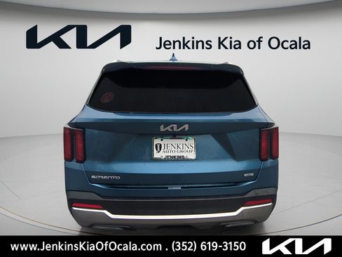 New 2026 Kia Sorento EX FWD image 4