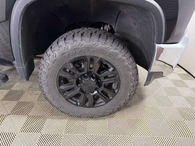 Used 2020 Chevrolet Silverado 2500 LTZ AWD/4WD image 18