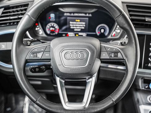 Used 2023 Audi Q3 2.0T Premium Plus w/ Premium Plus Package AWD/4WD image 12