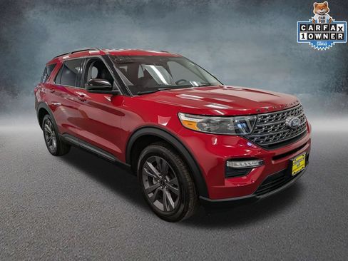 Used 2023 Ford Explorer XLT w/ Equipment Group 202A AWD/4WD image 3