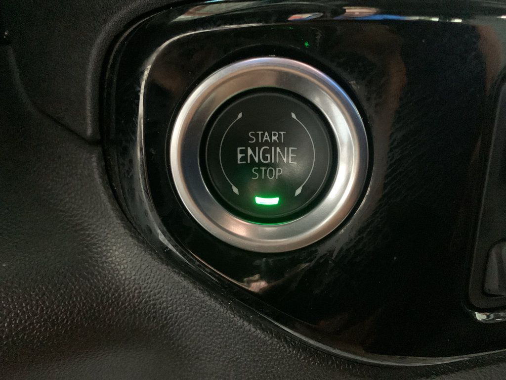 Used 2025 Chevrolet Silverado 1500 LT RWD image 19