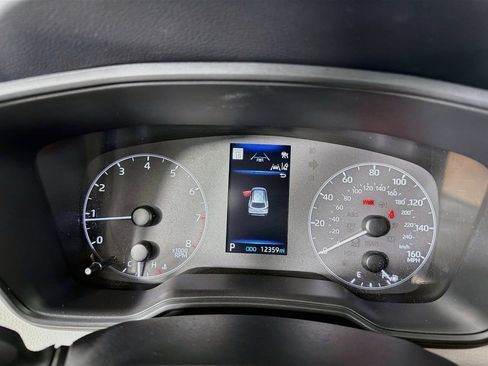 Used 2025 Toyota Corolla Cross L FWD image 18
