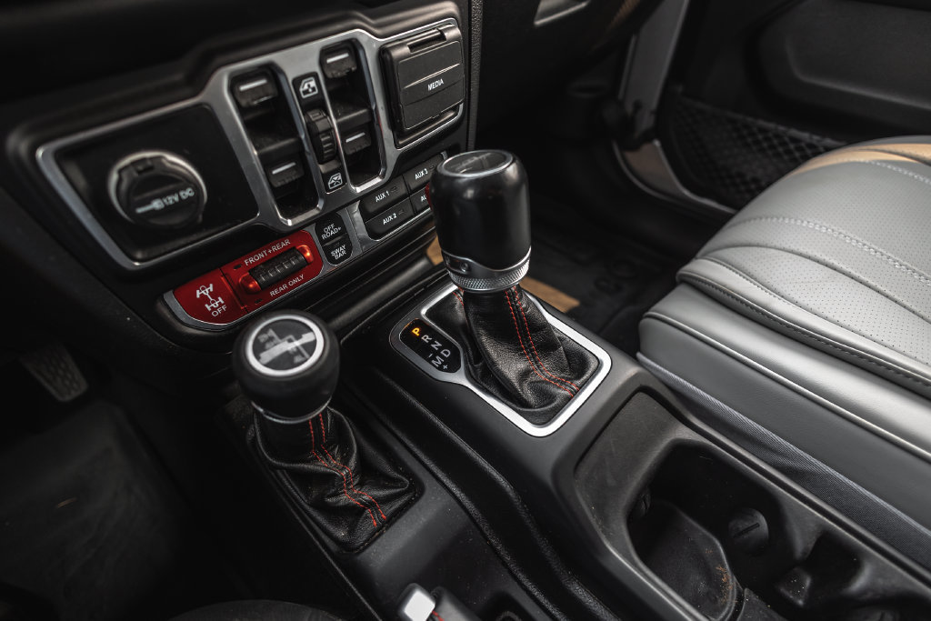Used 2021 Jeep Gladiator Rubicon AWD/4WD image 24