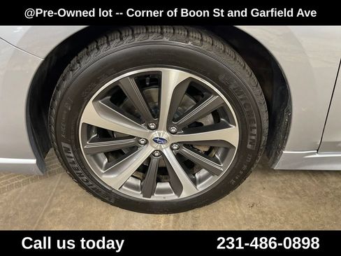 Used 2018 Subaru Legacy 3.6R Limited AWD/4WD image 11