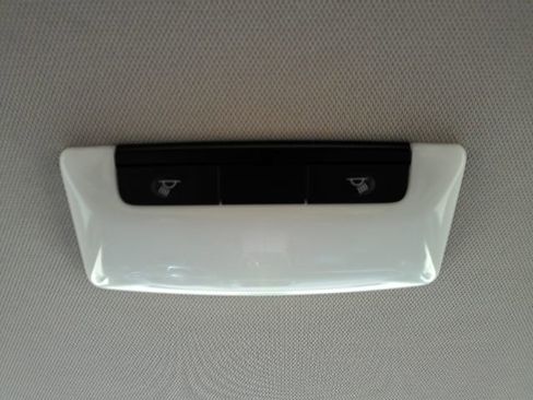 Used 2023 Nissan Rogue S FWD image 27