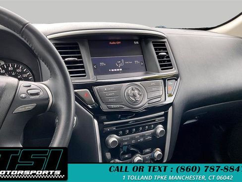 Used 2020 Nissan Pathfinder SV FWD image 6