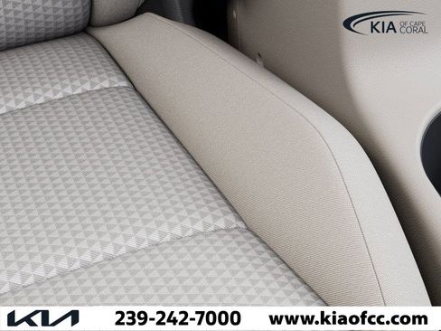 New 2025 Kia Soul LX image 24