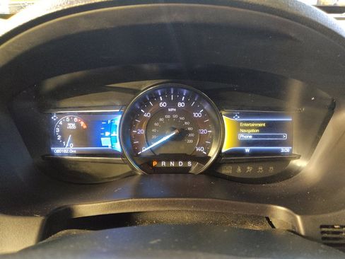 Used 2019 Ford Explorer Limited w/ Limited Luxury Package image 23