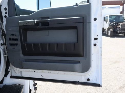 Used 2016 Ford F650 2WD Crew Cab Super Duty image 36