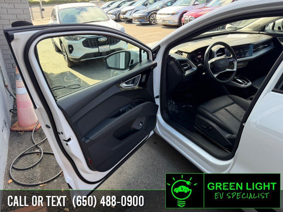 Used 2024 Audi Q4 e-tron Premium Plus w/ Premium Plus AWD/4WD image 9