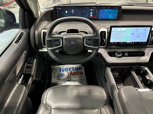 Used 2025 Ford Expedition Max Active image 26