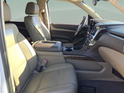 Used 2019 Chevrolet Tahoe LT image 19