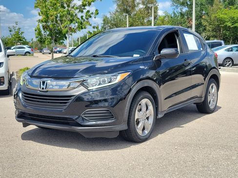 Used 2022 Honda HR-V LX image 3