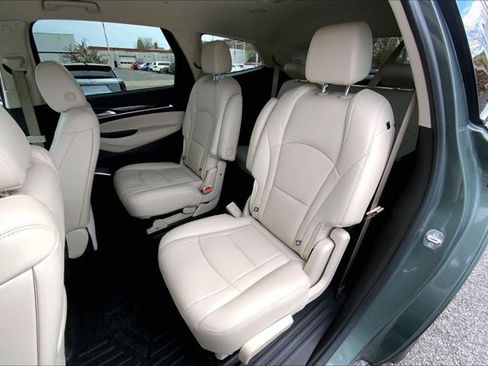 Used 2022 Buick Enclave Premium w/ Surround and Sites Package AWD/4WD image 25