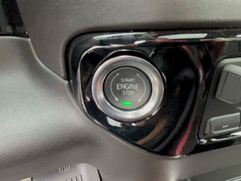 New 2025 Chevrolet Silverado 1500 RST AWD/4WD image 10