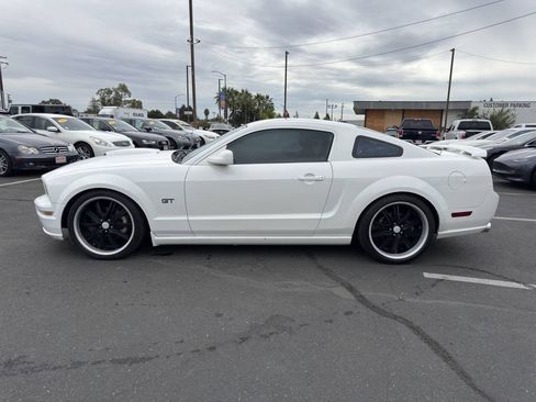 Used 2007 Ford Mustang GT Premium RWD image 6