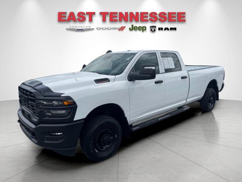 Used 2026 RAM 2500 Tradesman AWD/4WD image 7