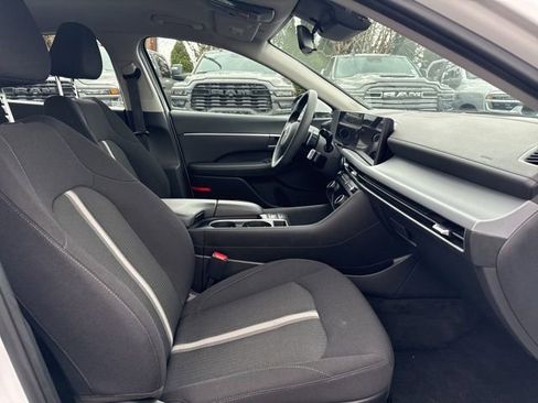 Used 2024 Hyundai Sonata SEL FWD image 12