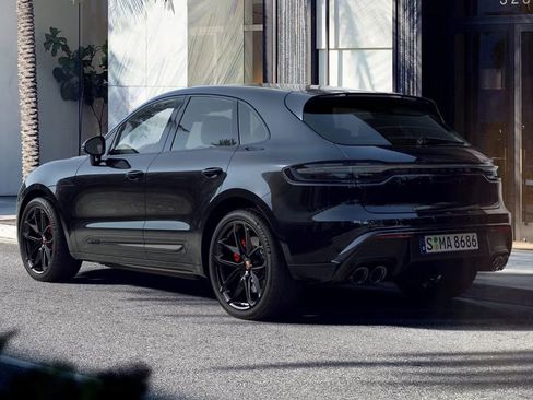 Certified 2023 Porsche Macan GTS image 3