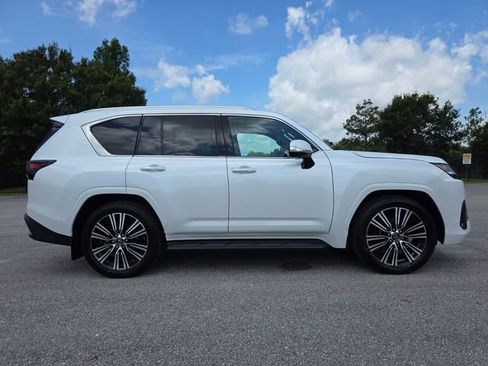 New 2026 Lexus LX 600 4WD w/ Luxury Package image 2