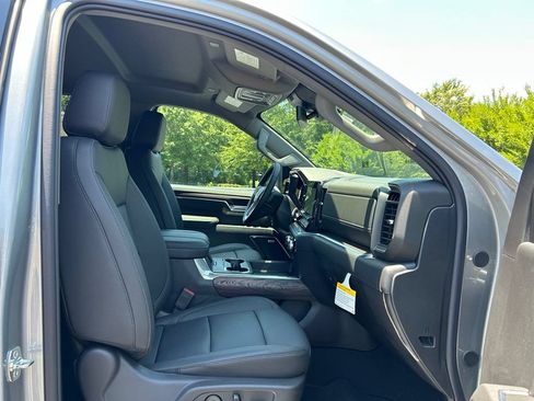 New 2026 GMC Sierra 2500 SLT w/ SLT Convenience Package AWD/4WD image 53