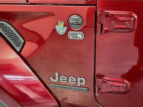 Used 2021 Jeep Wrangler Sport AWD/4WD image 27