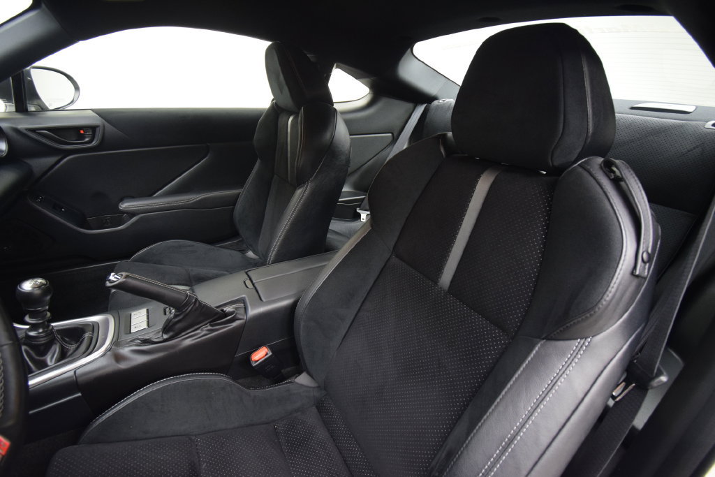 Used 2025 Toyota GR86 Premium w/ ALL Weather Mat Package (TMS) RWD image 14