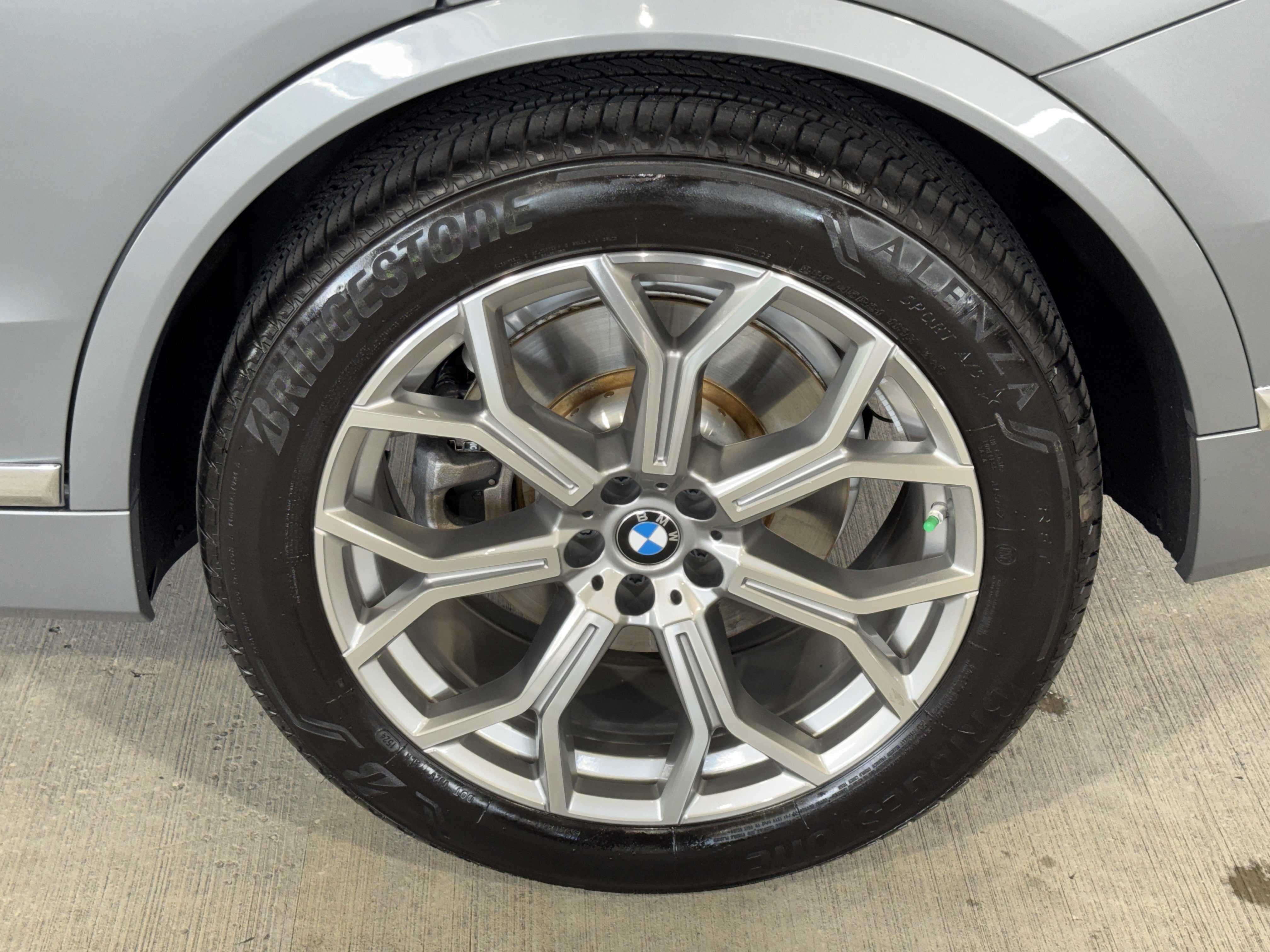 Certified 2025 BMW X7 xDrive40i w/ Executive Package AWD/4WD image 37