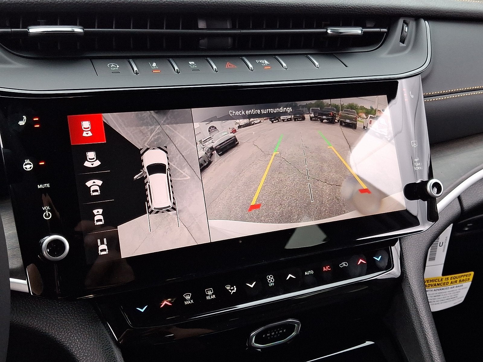 New 2026 Jeep Grand Cherokee Limited AWD/4WD image 17