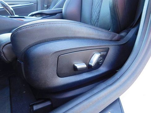 Used 2021 BMW 530i xDrive w/ Convenience Package image 19