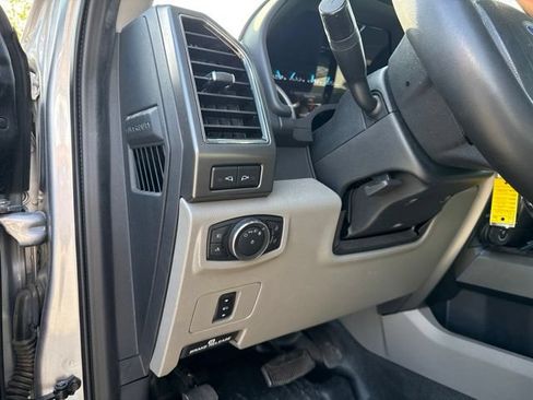 Used 2022 Ford F350 XLT w/ XLT Premium Package AWD/4WD image 15