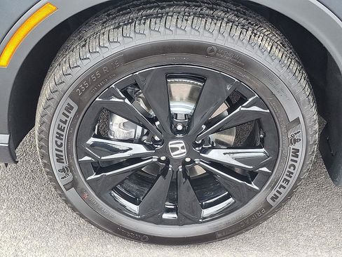 Used 2026 Honda CR-V Sport Touring image 8