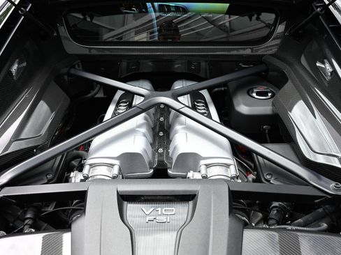 Used 2018 Audi R8 V10 plus AWD/4WD image 39
