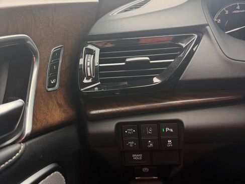 Used 2019 Acura RDX AWD w/ Advance Package image 21