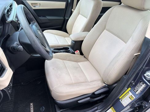 Used 2015 Toyota Corolla LE FWD image 5