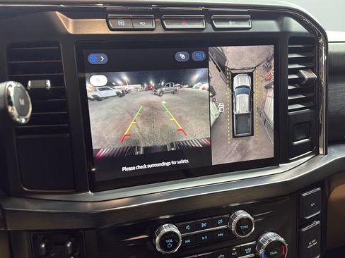 Used 2023 Ford F250 Lariat image 19