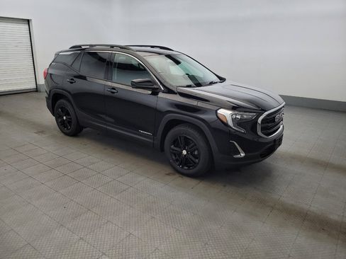 Used 2020 GMC Terrain SLE w/ Driver Convenience Package FWD image 11